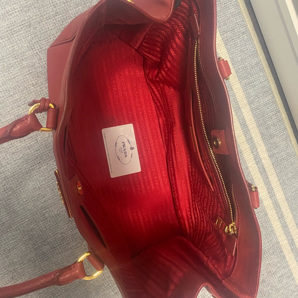 Prada Authentic Red Saffiano Leather Lux Classic Workbag Tote Handbag Bag Purse - Picture 2 of 16